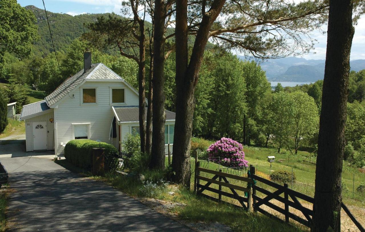 Stunning Home In Tau With House A Mountain View Kültér fotó